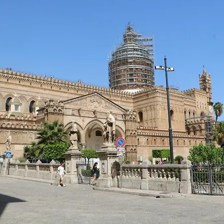 Nel Centro Storico Di -lulyani House Palermo
